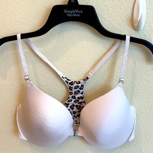 Daisy Fuentes White Razorback Bra